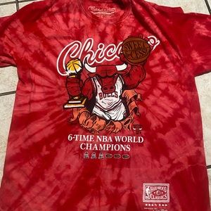 Red Chicago bulls shirt